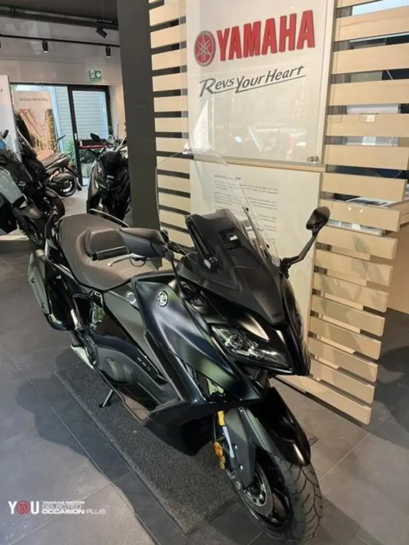 Yamaha T-Max 560 (2022 - 24) (3)