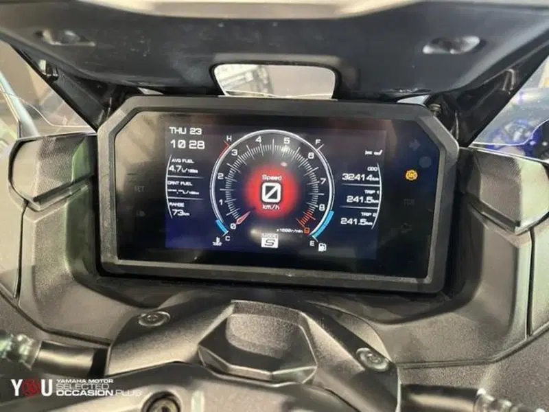 Yamaha T-Max 560 (2022 - 24) (2)