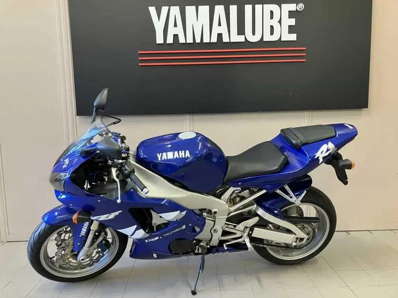 Yamaha YZF R1 (2000 - 01) (3)
