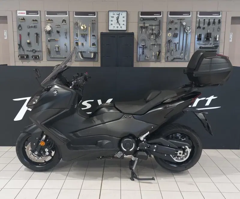 Yamaha T-Max 560 (2022 - 24) (2)