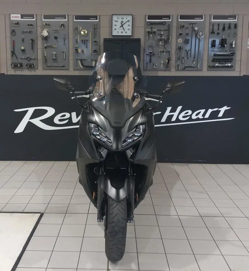 Yamaha T-Max 560 (2022 - 24) (3)