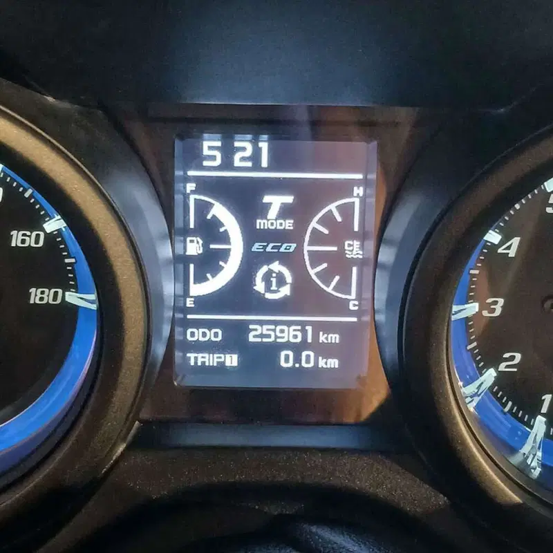 Yamaha T-Max 560 (2020 - 21) (5)