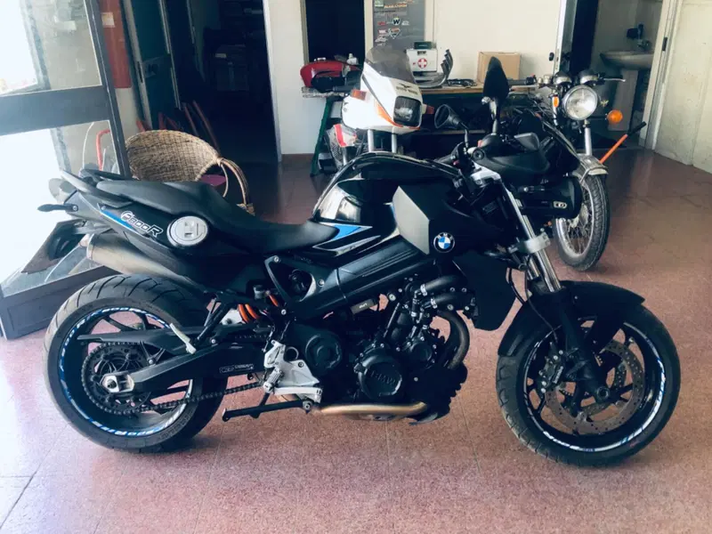Bmw F 800 R (2009 - 11) (4)