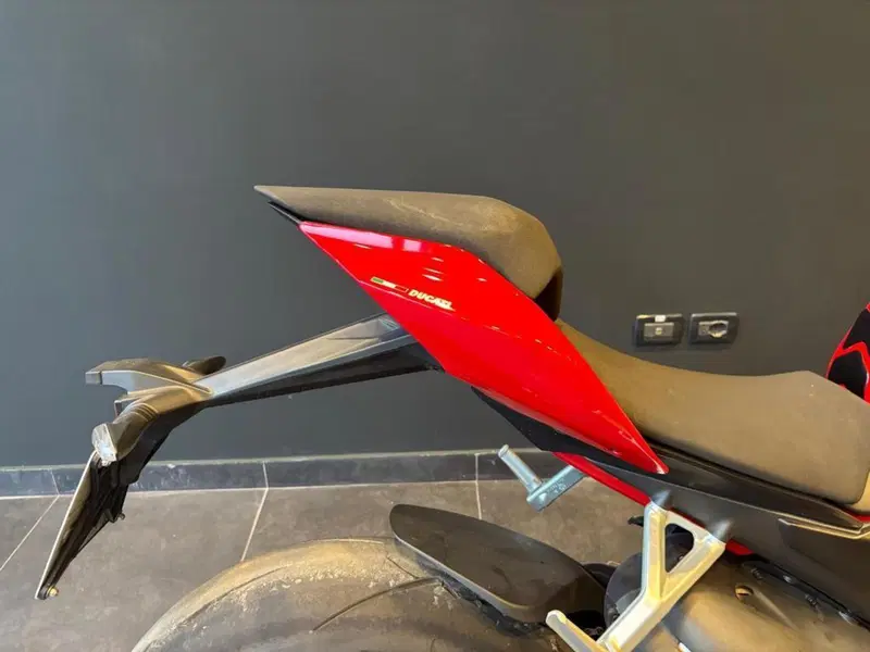 Ducati Panigale V4 S 1100 (2018 - 19) (10)