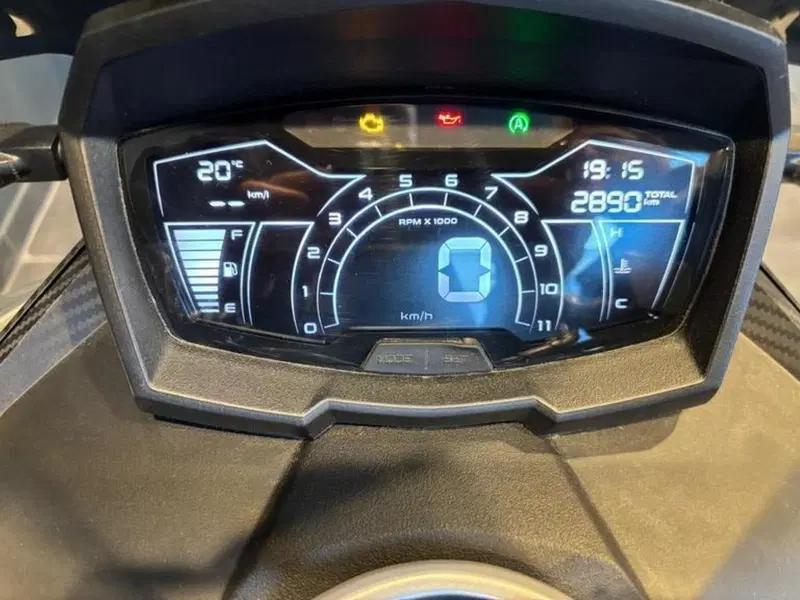 Aprilia SR GT 200 Sport (2022 - 24) (7)
