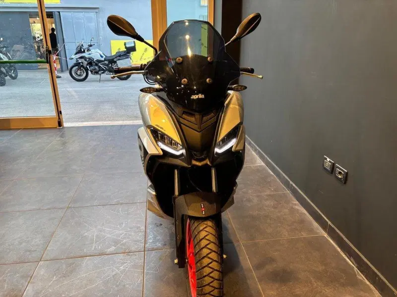 Aprilia SR GT 200 Sport (2022 - 24) (5)