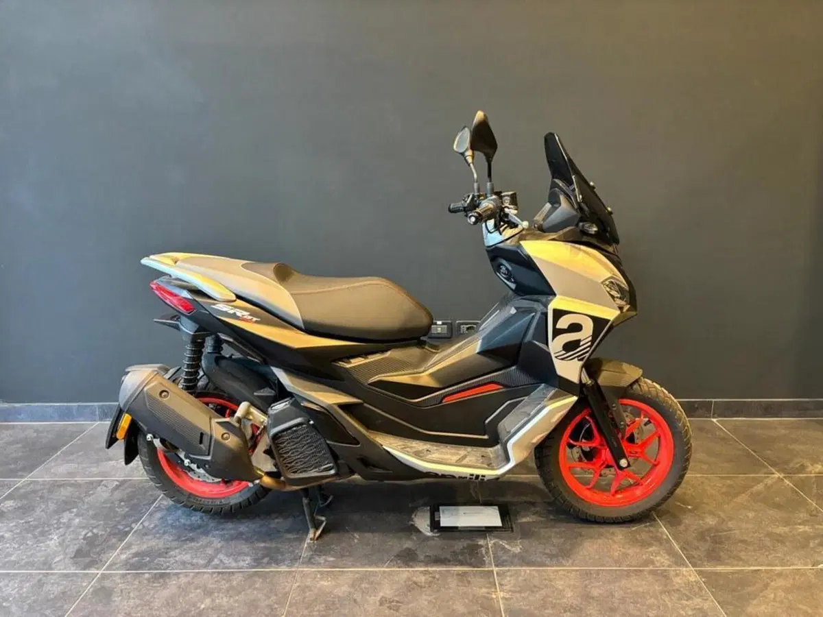 Aprilia SR GT 200 Sport (2022 - 24) (4)