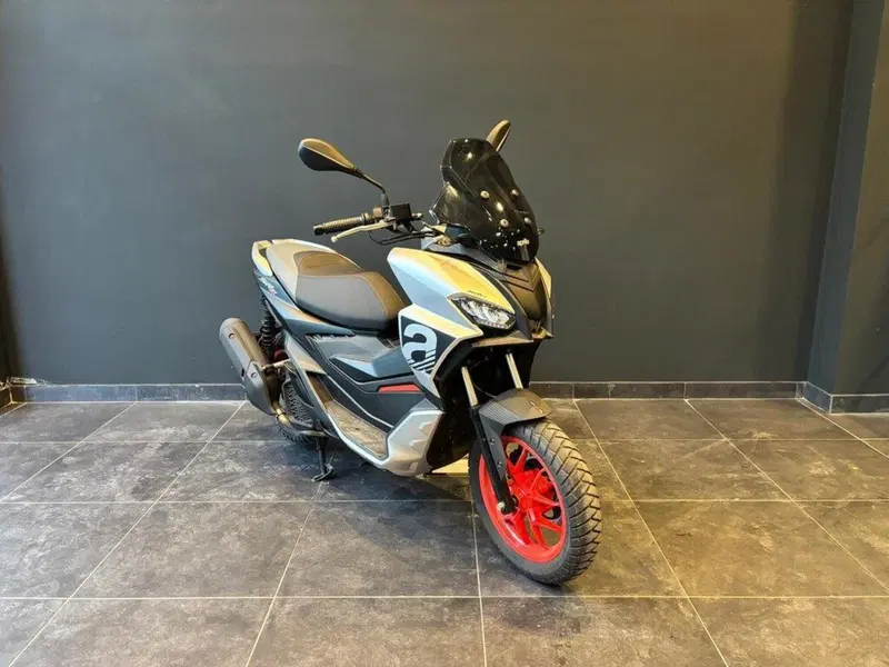 Aprilia SR GT 200 Sport (2022 - 24) (2)