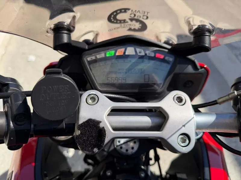 Ducati Hypermotard 821 (2013 - 15) (10)