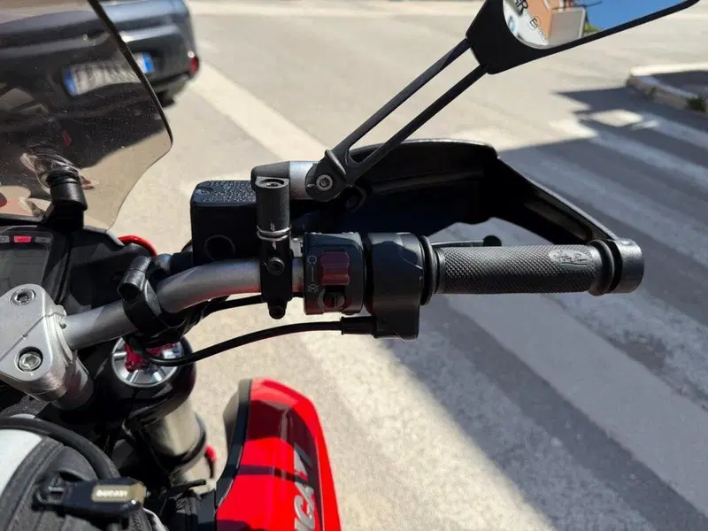 Ducati Hypermotard 821 (2013 - 15) (11)