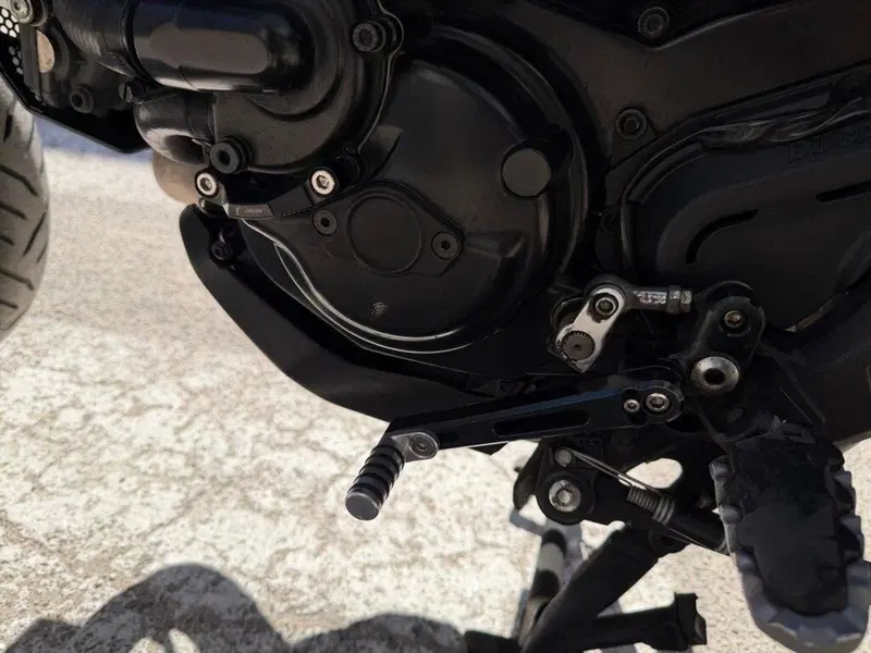 Ducati Hypermotard 821 (2013 - 15) (8)