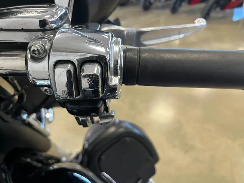 Harley-Davidson 1584 Electra Glide Ultra Classic (2007) - FLHTCU (13)