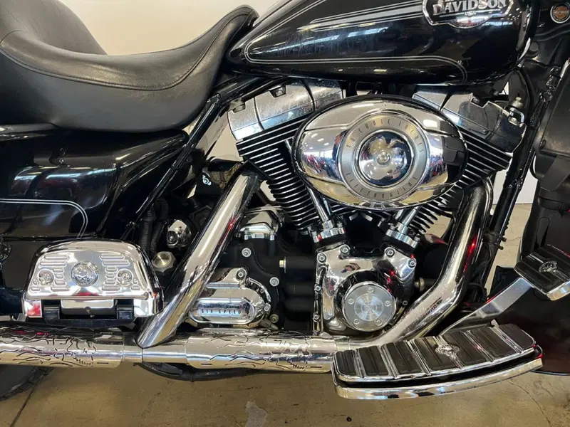 Harley-Davidson 1584 Electra Glide Ultra Classic (2007) - FLHTCU (7)