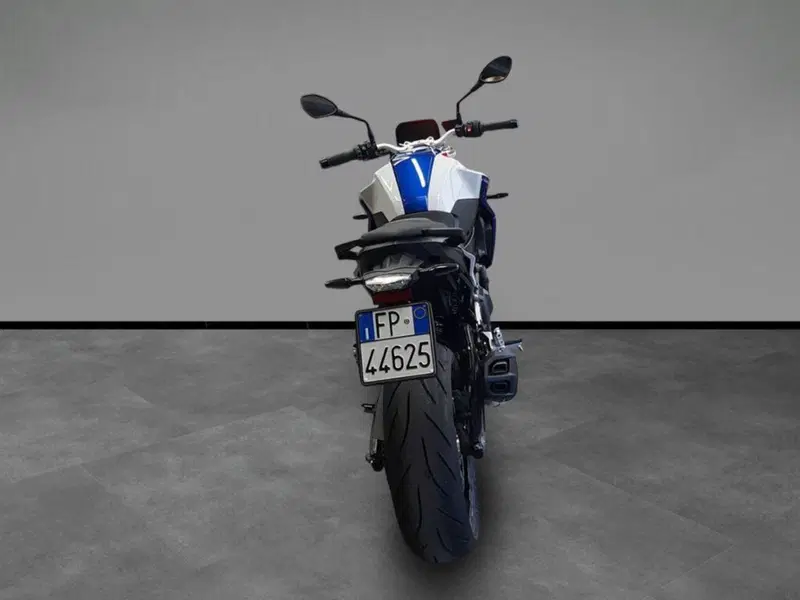 Bmw F 900 R (2025 - 26) (4)