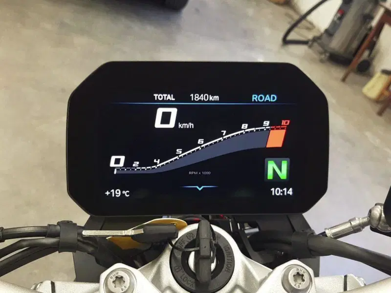 Bmw F 900 R (2025 - 26) (6)