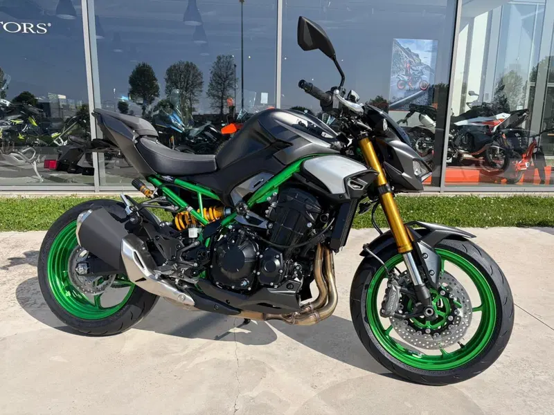 Kawasaki Z 900 SE (2025 - 26)