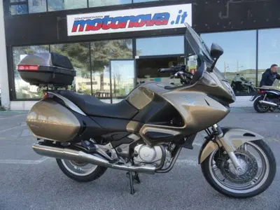 Honda Deauville 700  usata