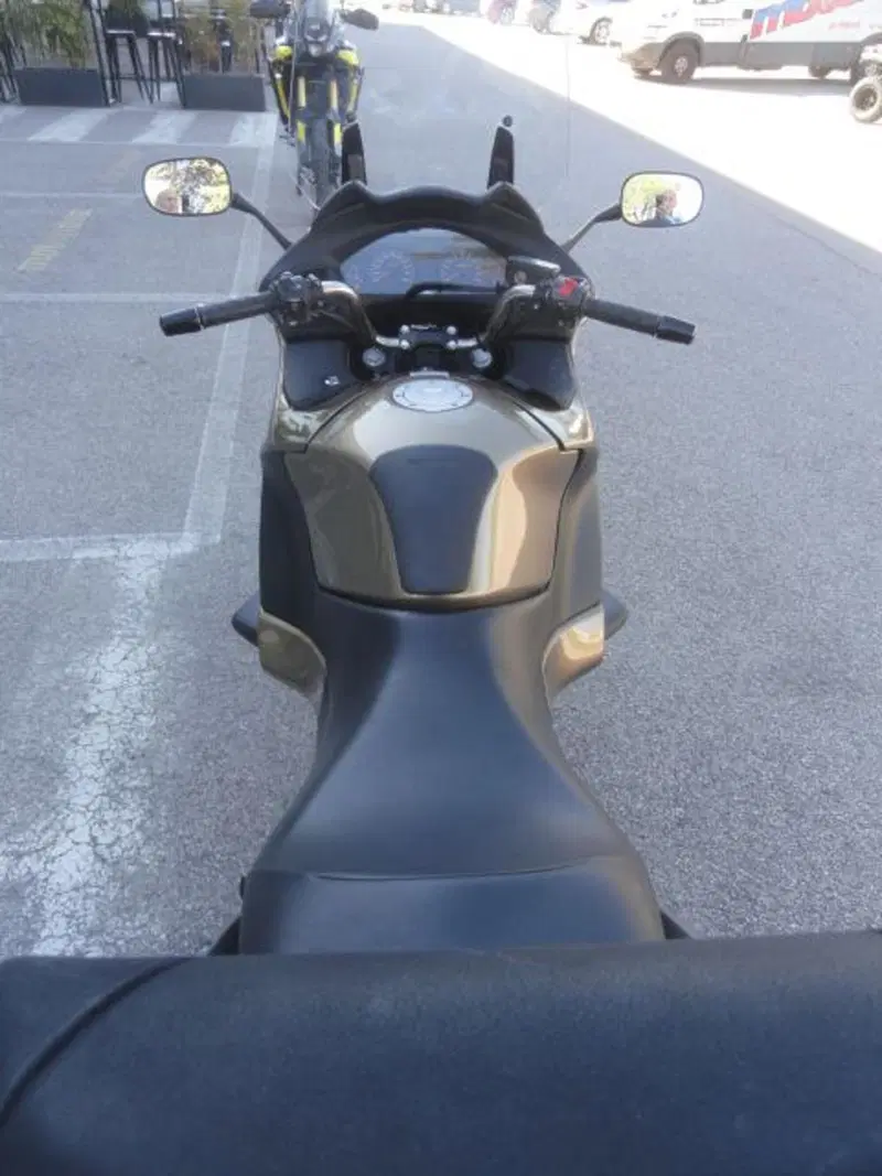 Honda Deauville 700  (8)