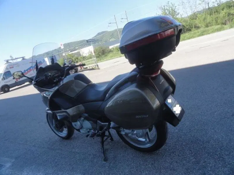 Honda Deauville 700  (6)