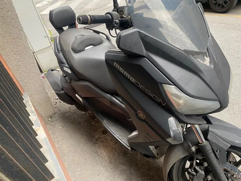 Yamaha X-Max 400 Momodesign (2014 - 16)