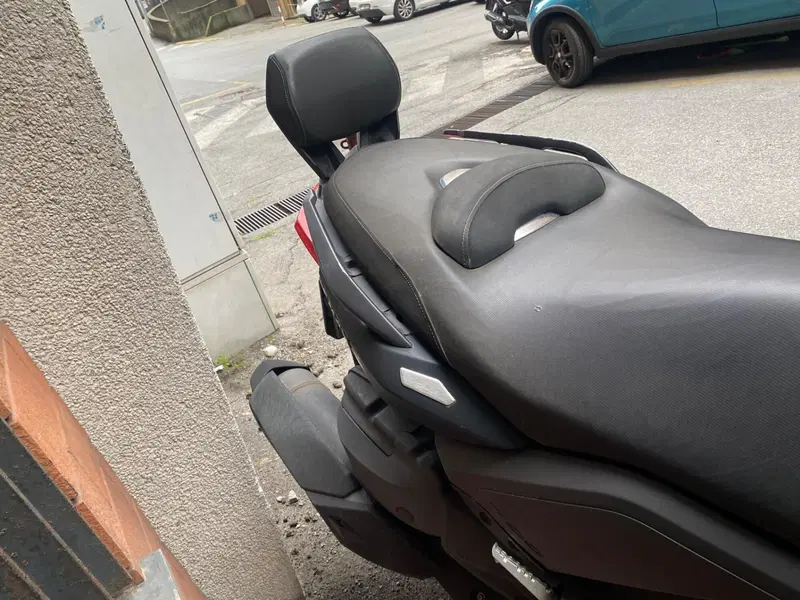 Yamaha X-Max 400 Momodesign (2014 - 16) (3)