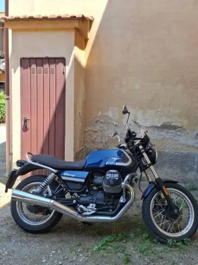 Moto Guzzi V7 Special (2021 - 24) usata
