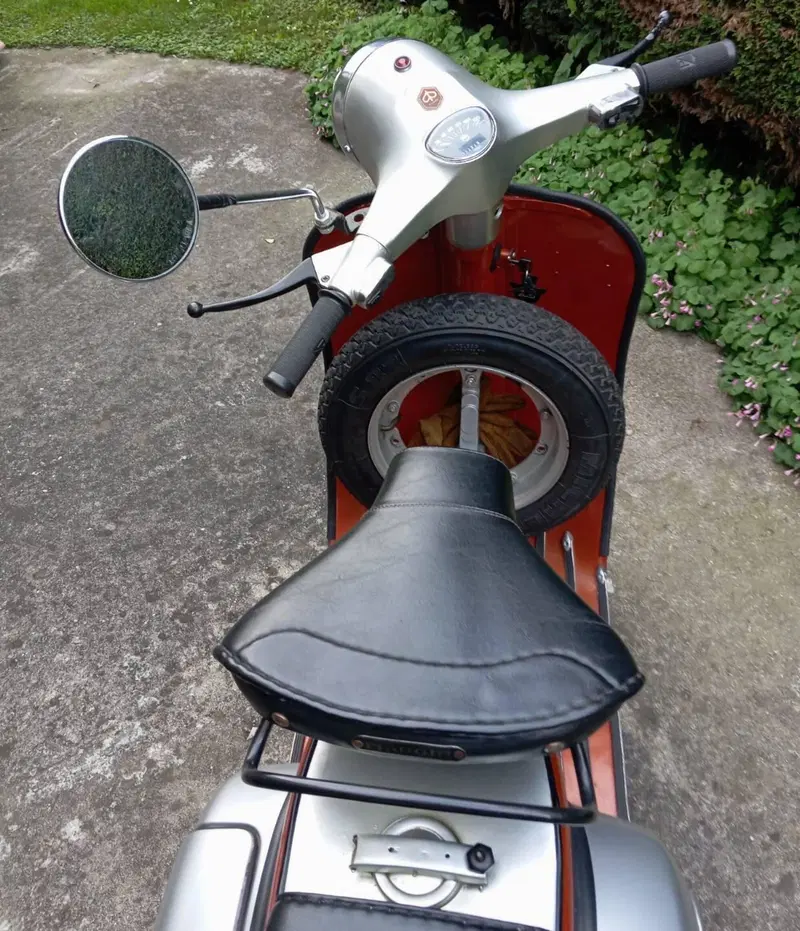 Piaggio Vespa sprint bicolore Custon - Motore PX (3)