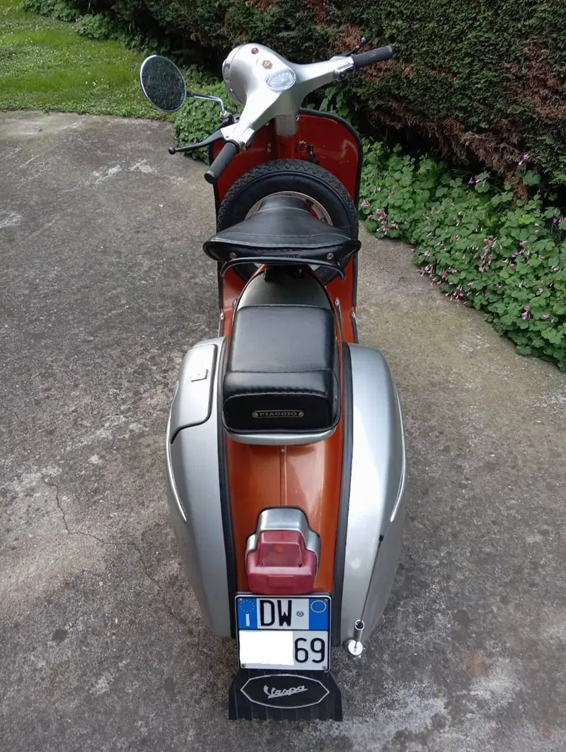 Piaggio Vespa sprint bicolore Custon - Motore PX (4)