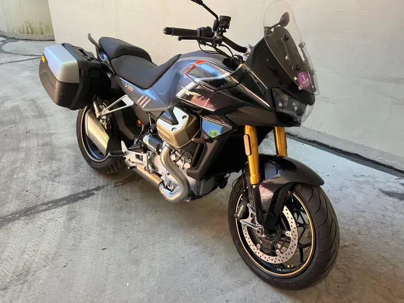 Moto Guzzi V100 Mandello S (2022 - 24) (3)