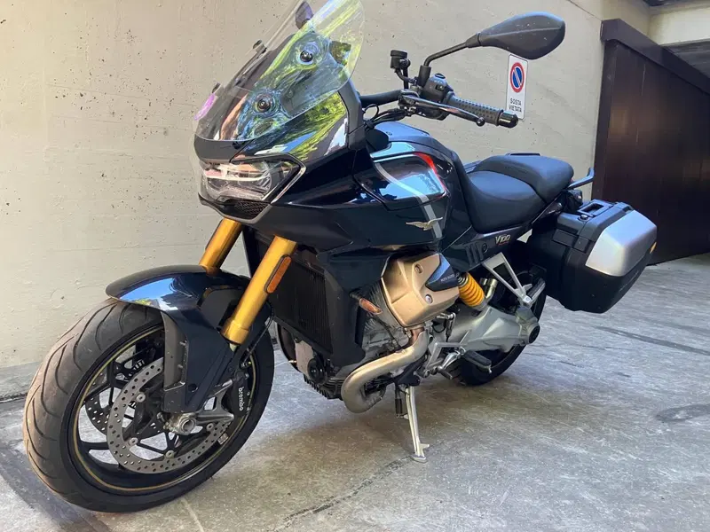 Moto Guzzi V100 Mandello S (2022 - 24) (4)