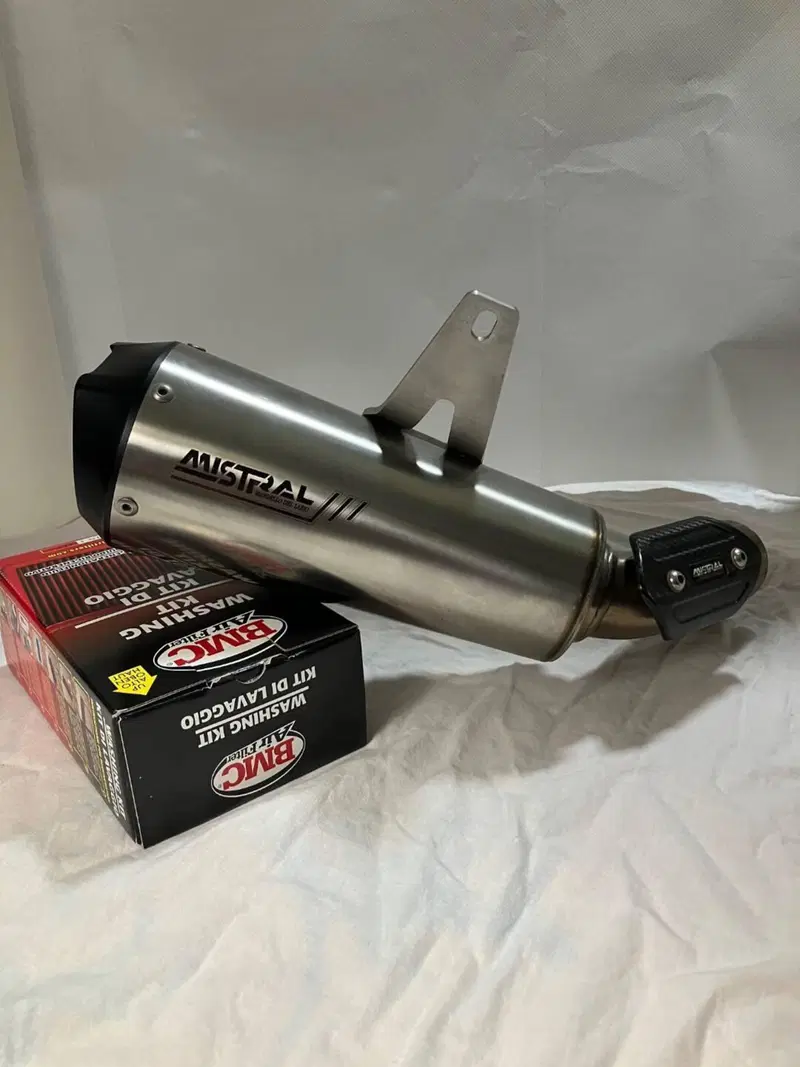 Scarico Mistral e filtro BMC per Guzzi Mandello v1