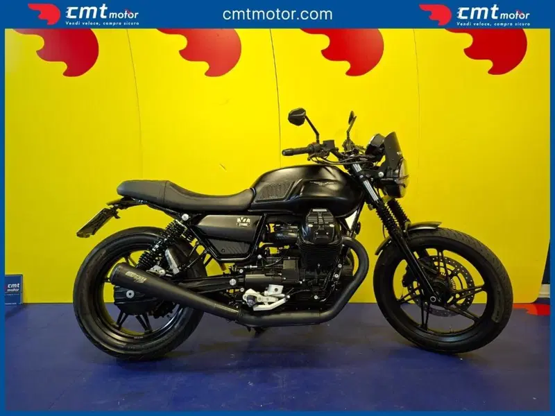 Moto Guzzi V7 Stone (2021 - 24)