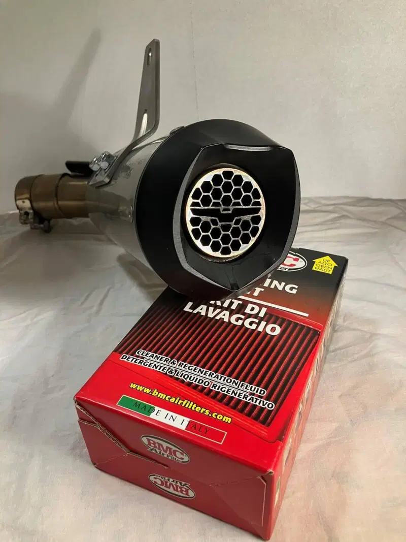 Scarico Mistral e filtro BMC per Guzzi Mandello v1 (3)