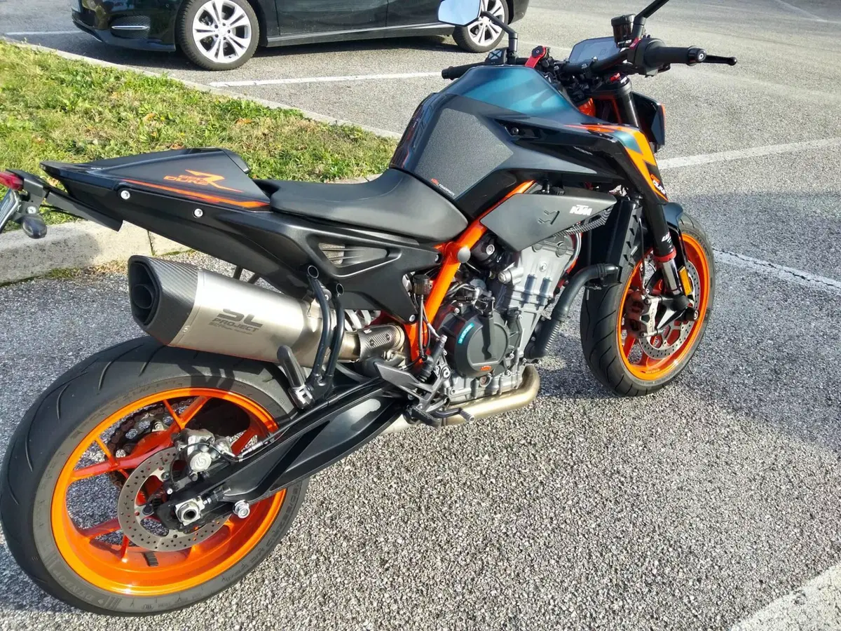 KTM 890 Duke R (2022 - 23) (2)