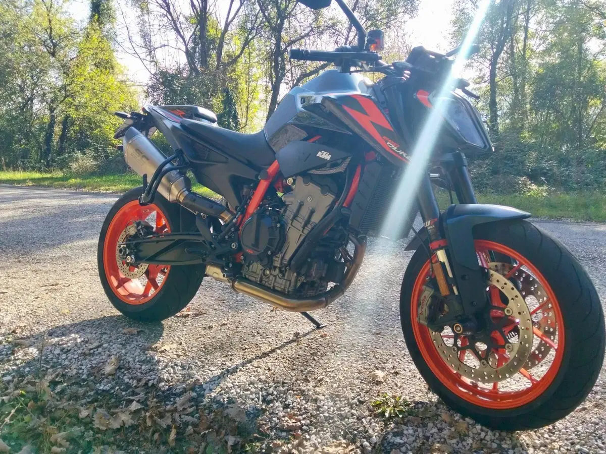 KTM 890 Duke R (2022 - 23) (8)