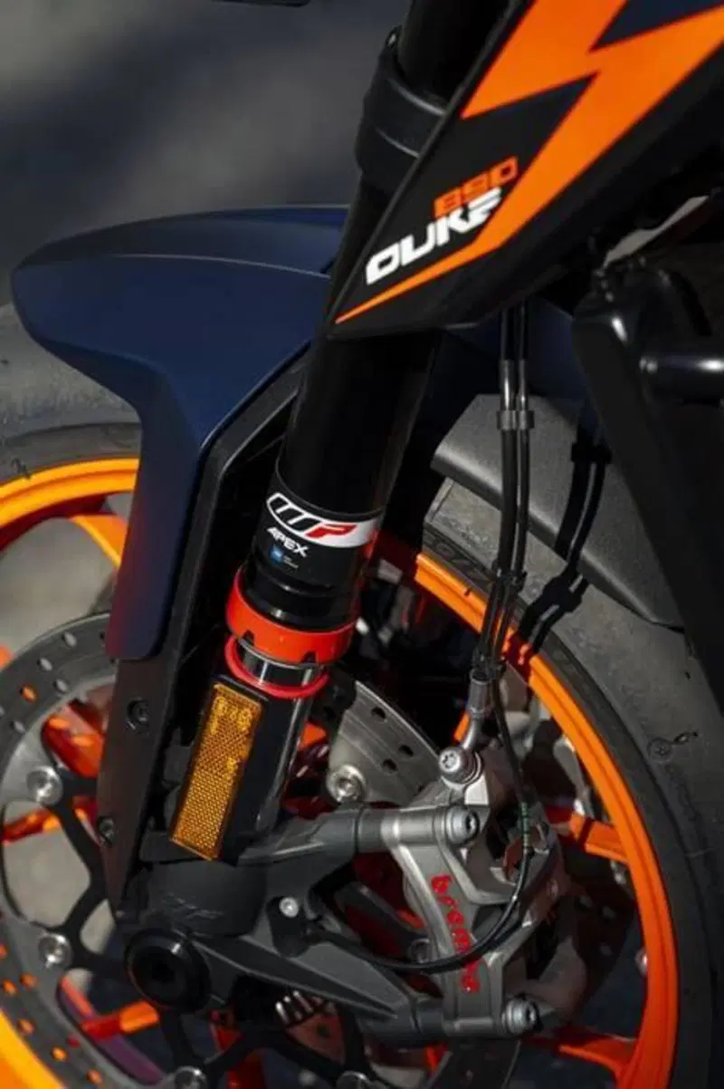 KTM 890 Duke R (2022 - 23) (9)