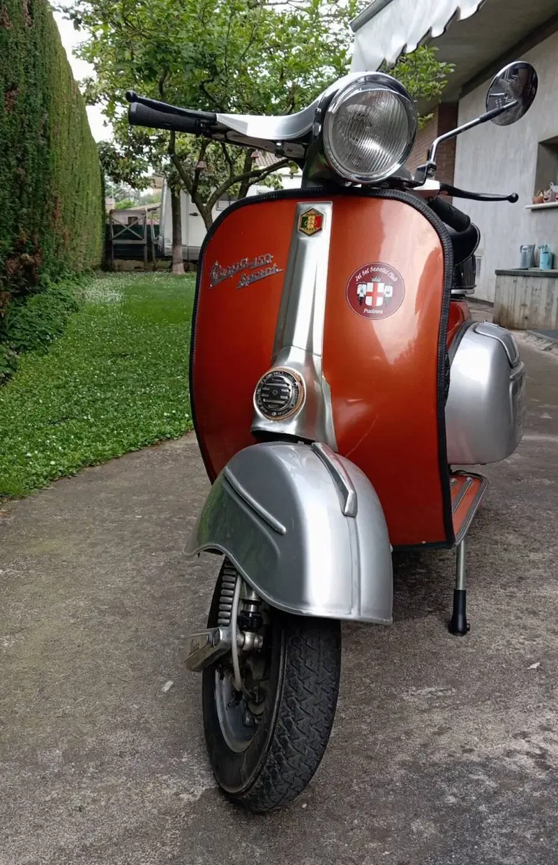 Piaggio Vespa sprint bicolore Custon - Motore PX (6)