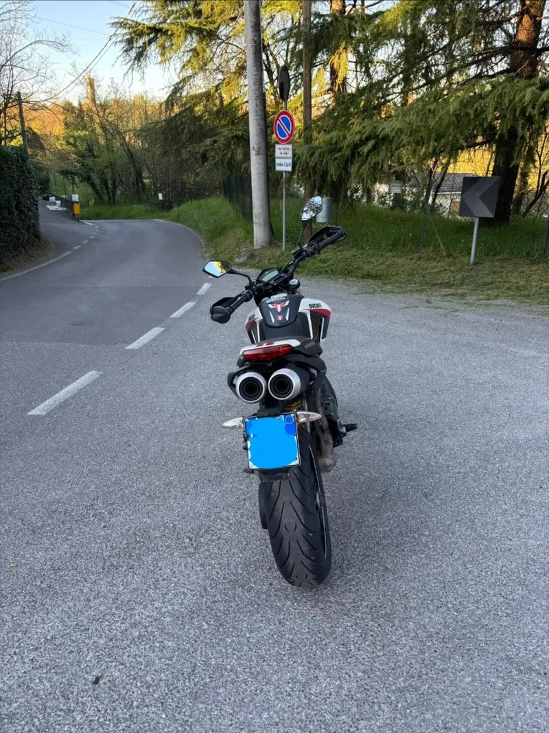 Ducati Hypermotard 796 (2012) (3)