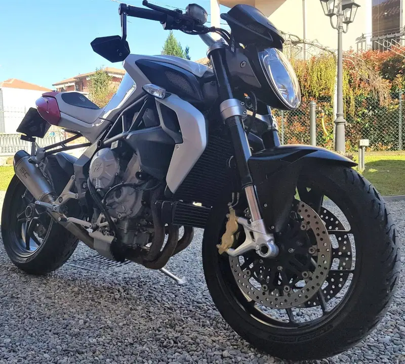 MV Agusta Brutale 800 EAS ABS (2012 - 15) (3)