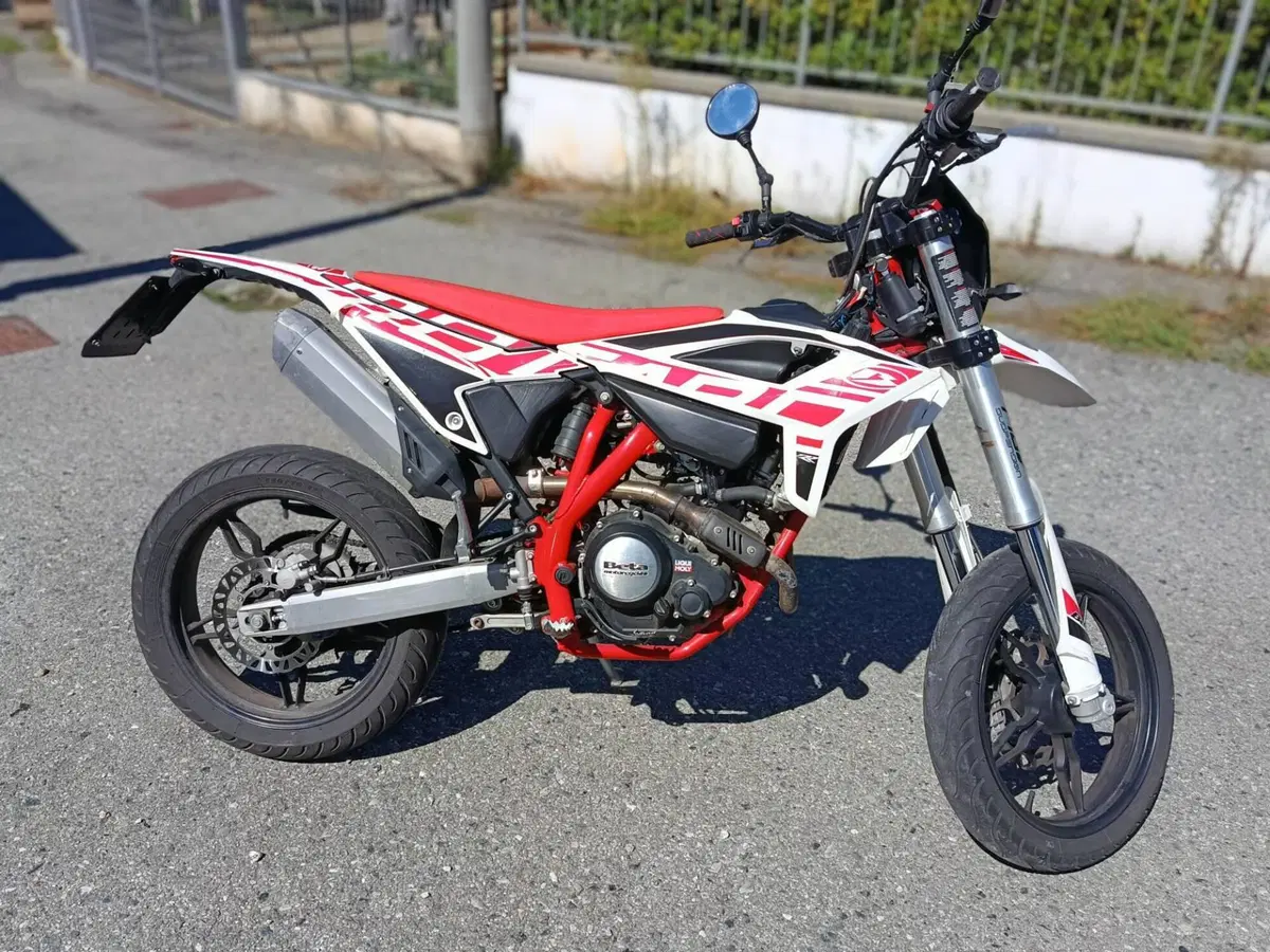 Betamotor Motard 4.0 M4 (2011 - 16) (4)
