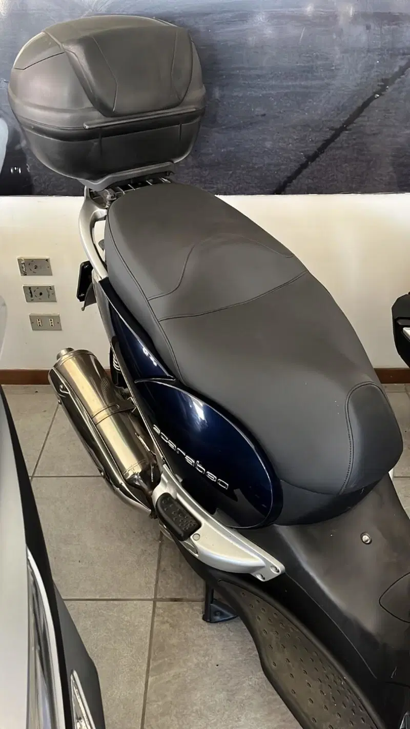 Aprilia Scarabeo 500 (2007 - 12) (3)