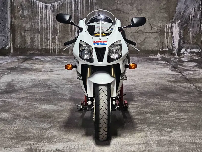Honda VTR 1000 SP-2 (2002 - 06) (12)