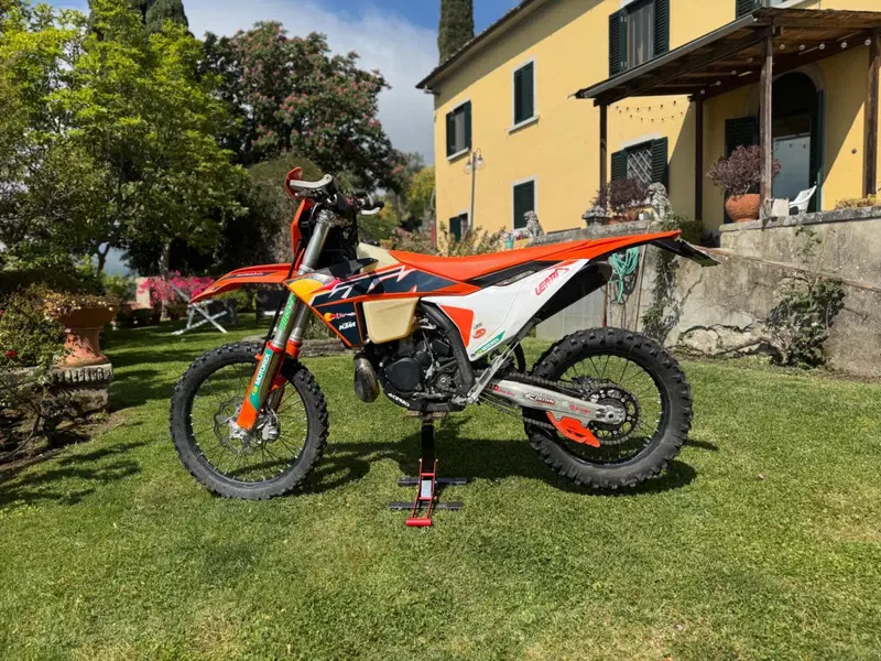 KTM 300 EXC TBI (2024) (2)