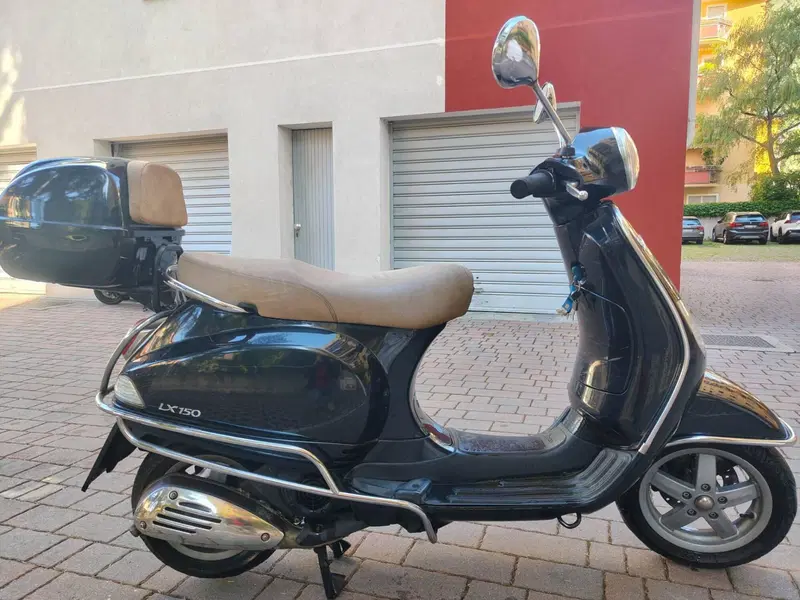 Vespa LX 150 (2005 - 11) (3)