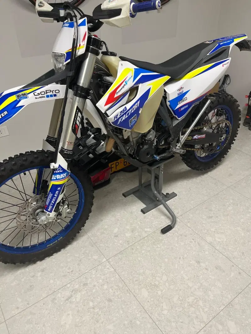 Husaberg FE 250 (2014) (5)