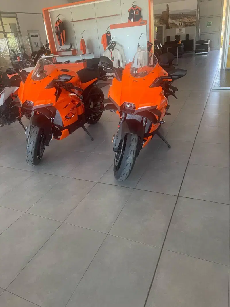 KTM 990 RC R (2026)