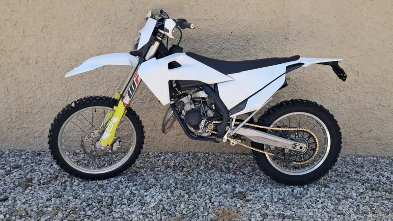 Husqvarna TC 125 (2020) (2)
