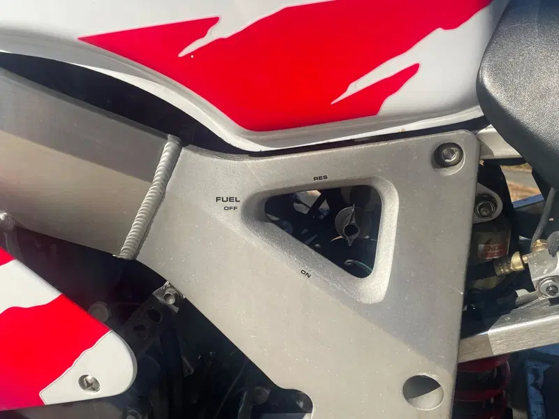 Honda CBR 900 RR (1994 - 95) (6)