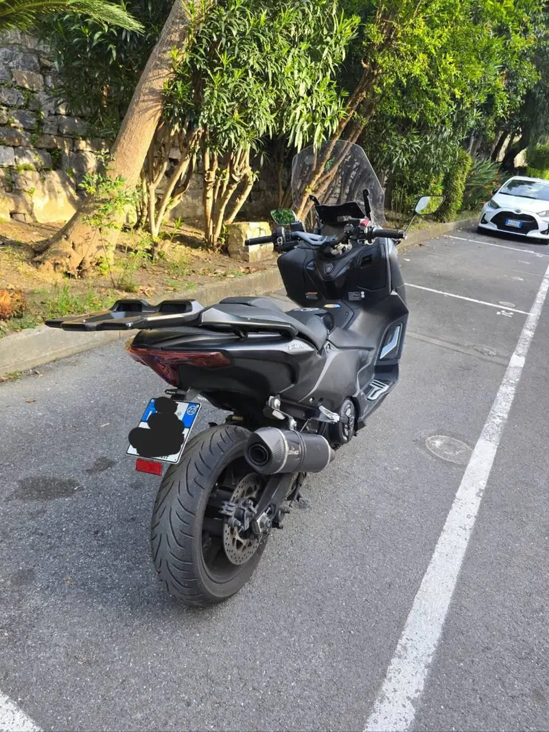 Yamaha T-Max 560 (2022 - 24)
