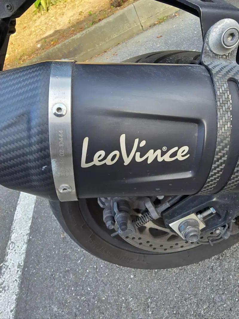 Yamaha T-Max 560 (2022 - 24) (3)